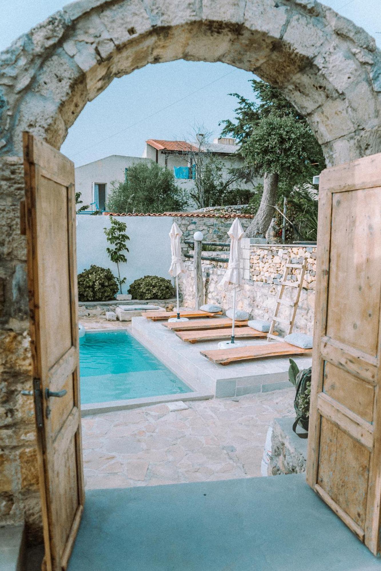 Antonia'S Stonebuilt Mansion With A Private Pool Villa Arménoi Buitenkant foto